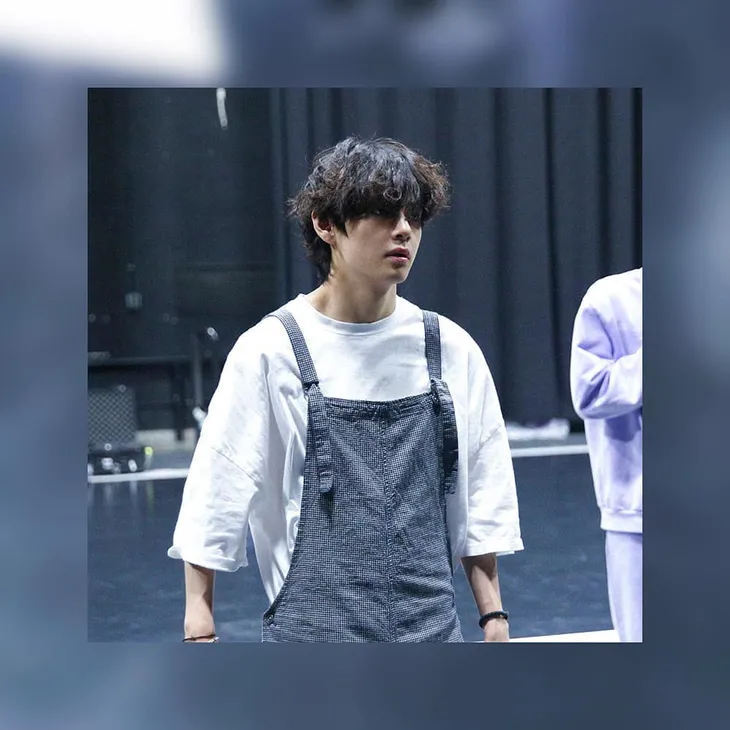 BTS thả thính fan với ảnh tập luyện nửa đêm - Ảnh 5. BTS thả thính fan với ảnh tập luyện nửa đêm - Ảnh 5.