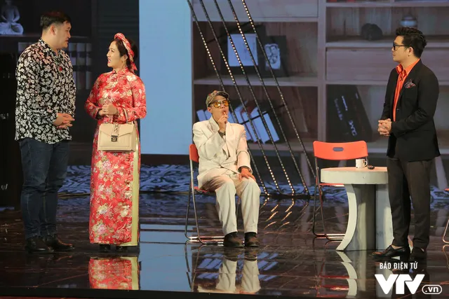 VIDEO Gala cười 2020: Cô gái tung chiêu bá đạo khi bị cha mẹ ép duyên - Ảnh 2. VIDEO Gala cười 2020: Cô gái tung chiêu bá đạo khi bị cha mẹ ép duyên - Ảnh 2.