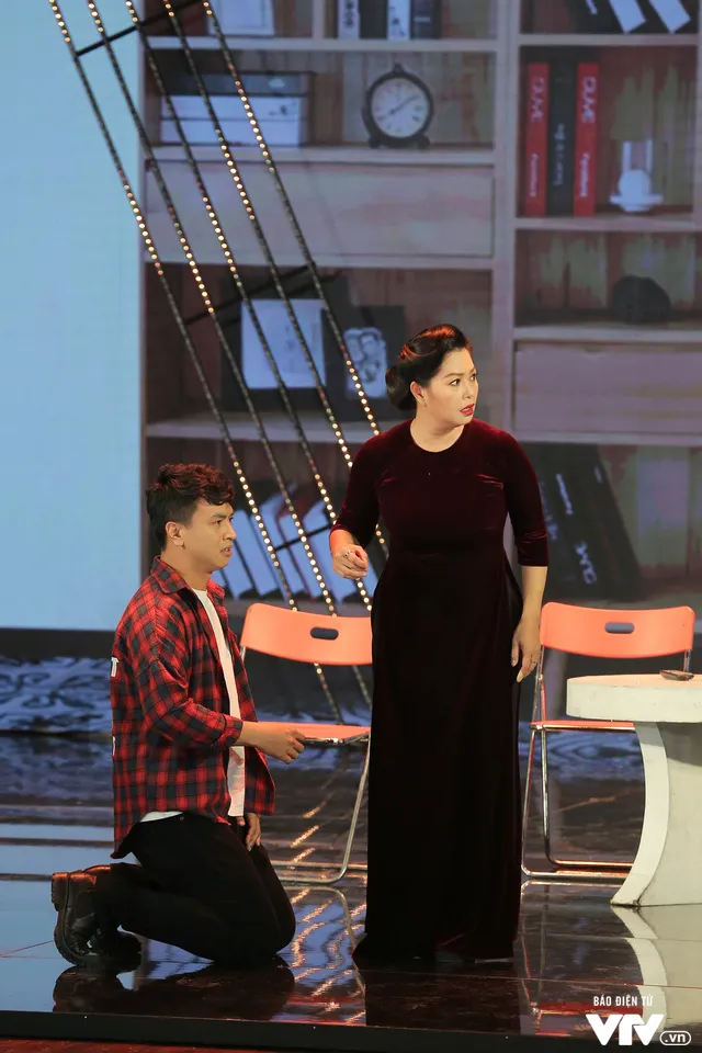 VIDEO Gala cười 2020: Cô gái tung chiêu bá đạo khi bị cha mẹ ép duyên - Ảnh 10. VIDEO Gala cười 2020: Cô gái tung chiêu bá đạo khi bị cha mẹ ép duyên - Ảnh 10.