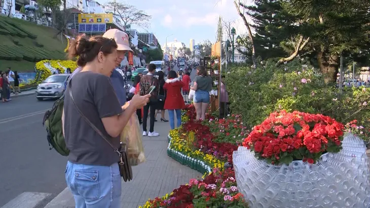 Một số tour Tết Nguyên đán đã kín chỗ - Ảnh 1.