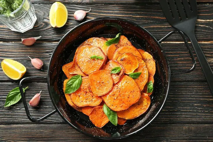 Mách bạn 7 cách chế biến khoai lang đơn giản nhưng vẫn ngon - Ảnh 6.