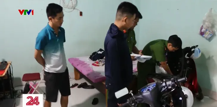 Bình Phước: Triệt phá đường dây hoạt động tín dụng đen - Ảnh 2. Bình Phước: Triệt phá đường dây hoạt động tín dụng đen - Ảnh 2.