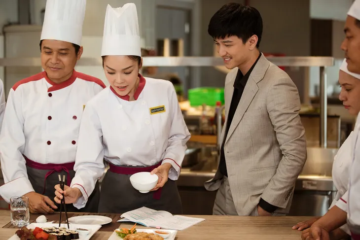 Dương Cẩm Lynh: Tôi không thể sống thoải mái nếu chỉ dựa vào tiền cát-xê đóng phim - Ảnh 1. Dương Cẩm Lynh: Tôi không thể sống thoải mái nếu chỉ dựa vào tiền cát-xê đóng phim - Ảnh 1.