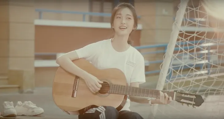 Juky San là nàng thơ kế tiếp của Đức Trí sau những Mỹ Linh, Hồ Ngọc Hà và Phương Vy? - Ảnh 1. Juky San là nàng thơ kế tiếp của Đức Trí sau những Mỹ Linh, Hồ Ngọc Hà và Phương Vy? - Ảnh 1.
