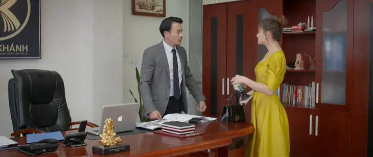 Trói buộc yêu thương - Tập 6: Khánh với những cú lừa vợ dễ như ăn kẹo để đi gặp người yêu cũ - Ảnh 1. Trói buộc yêu thương - Tập 6: Khánh với những cú lừa vợ dễ như ăn kẹo để đi gặp người yêu cũ - Ảnh 1.