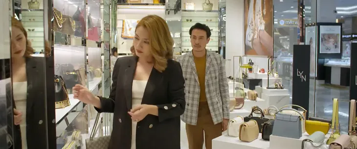 Trói buộc yêu thương - Tập 6: Khánh với những cú lừa vợ dễ như ăn kẹo để đi gặp người yêu cũ - Ảnh 10. Trói buộc yêu thương - Tập 6: Khánh với những cú lừa vợ dễ như ăn kẹo để đi gặp người yêu cũ - Ảnh 10.