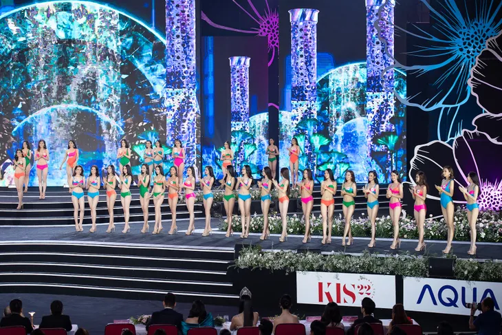 Bỏng mắt trước phần thi bikini Bán kết Hoa hậu Việt Nam 2020 - Ảnh 9.