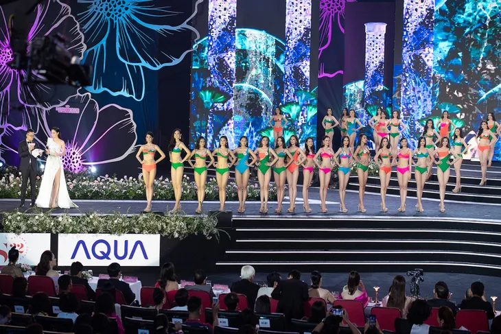 Bỏng mắt trước phần thi bikini Bán kết Hoa hậu Việt Nam 2020 - Ảnh 6.