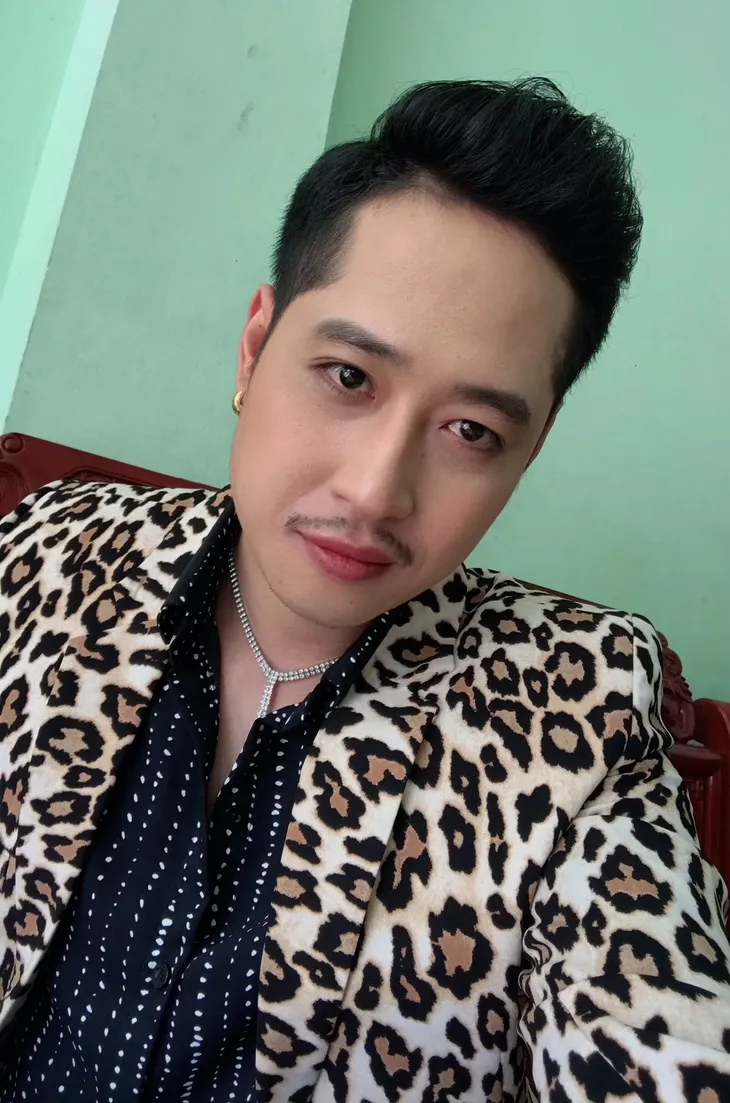Té ngửa trước tạo hình của Mạnh Hưng - Vân Dung trong Hướng dương ngược nắng - Ảnh 5. Té ngửa trước tạo hình của Mạnh Hưng - Vân Dung trong Hướng dương ngược nắng - Ảnh 5.