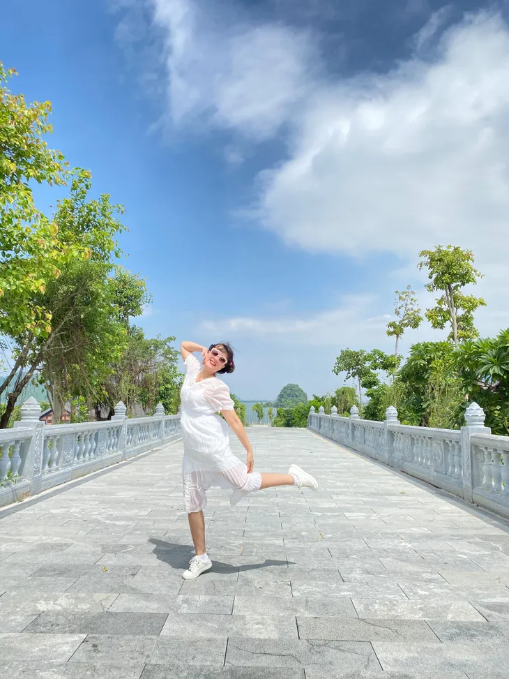 Vân Dung tung bộ ảnh cực cool đón sinh nhật - Ảnh 4. Vân Dung tung bộ ảnh cực cool đón sinh nhật - Ảnh 4.