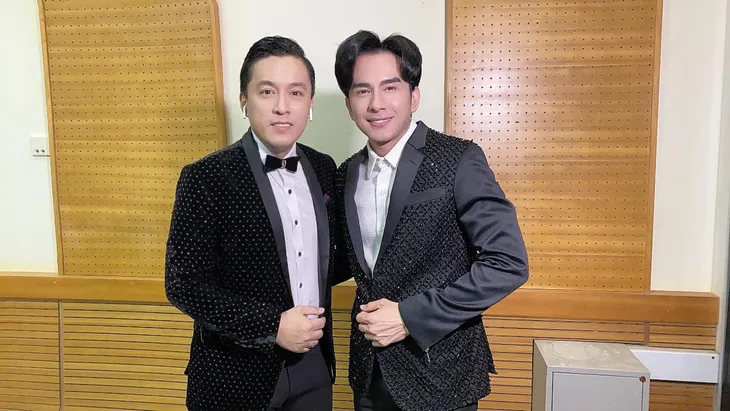 Đan Trường - Lam Trường song ca loạt hit tại Bán kết Hoa hậu Việt Nam 2020 - Ảnh 11. Đan Trường - Lam Trường song ca loạt hit tại Bán kết Hoa hậu Việt Nam 2020 - Ảnh 11.