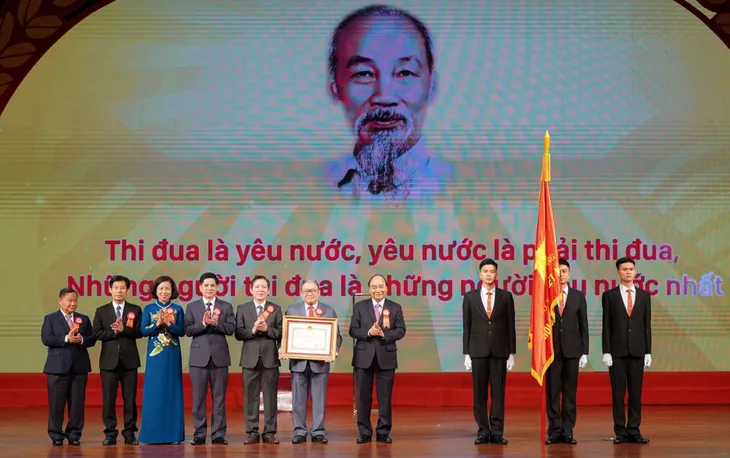 Thủ tướng: Tin tưởng giai cấp nông dân Việt Nam tự cường, sáng tạo để xây dựng đất nước phồn vinh - Ảnh 1. Thủ tướng: Tin tưởng giai cấp nông dân Việt Nam tự cường, sáng tạo để xây dựng đất nước phồn vinh - Ảnh 1.