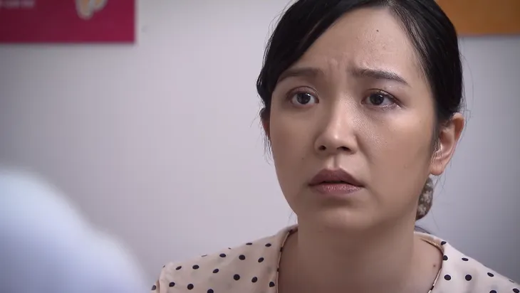Lửa ấm - Tập 8: Hiền (Kim Oanh) có nguy cơ sảy thai? - Ảnh 2. Lửa ấm - Tập 8: Hiền (Kim Oanh) có nguy cơ sảy thai? - Ảnh 2.