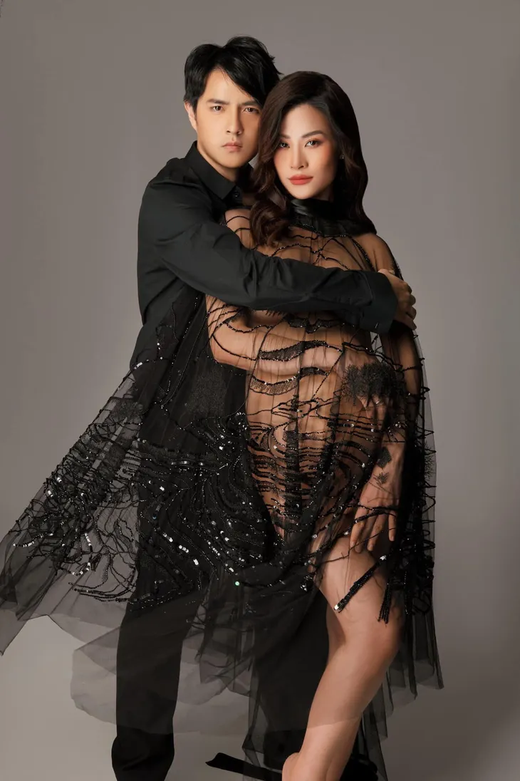 Gần ngày sinh, Đông Nhi tung ảnh bầu sexy mừng sinh nhật - Ảnh 5.