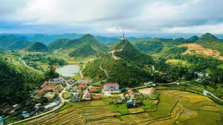 Đá đã nở hoa, Hà Giang phát huy tiềm năng để phát triển - Ảnh 1. Đá đã nở hoa, Hà Giang phát huy tiềm năng để phát triển - Ảnh 1.