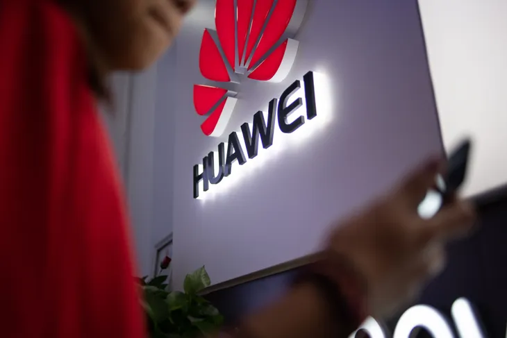 Reuters: Huawei đàm phán bán lại Honor - Ảnh 2. Reuters: Huawei đàm phán bán lại Honor - Ảnh 2.