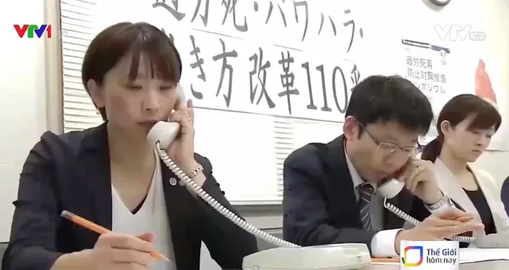 Tự tử liên quan đến COVID-19 gia tăng ở nhiều nước - Ảnh 1. Tự tử liên quan đến COVID-19 gia tăng ở nhiều nước - Ảnh 1.