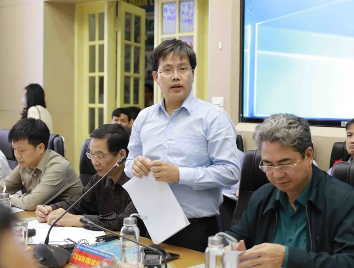 Rà soát, di dời người dân ở ngoài đê biển, tàu thuyền, chòi canh, kiên quyết không để người dân ở lại - Ảnh 1. Rà soát, di dời người dân ở ngoài đê biển, tàu thuyền, chòi canh, kiên quyết không để người dân ở lại - Ảnh 1.