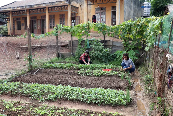 Một ngày “bám bản, bám trường” gieo chữ của các cô giáo vùng cao Sơn La - Ảnh 3. Một ngày “bám bản, bám trường” gieo chữ của các cô giáo vùng cao Sơn La - Ảnh 3.