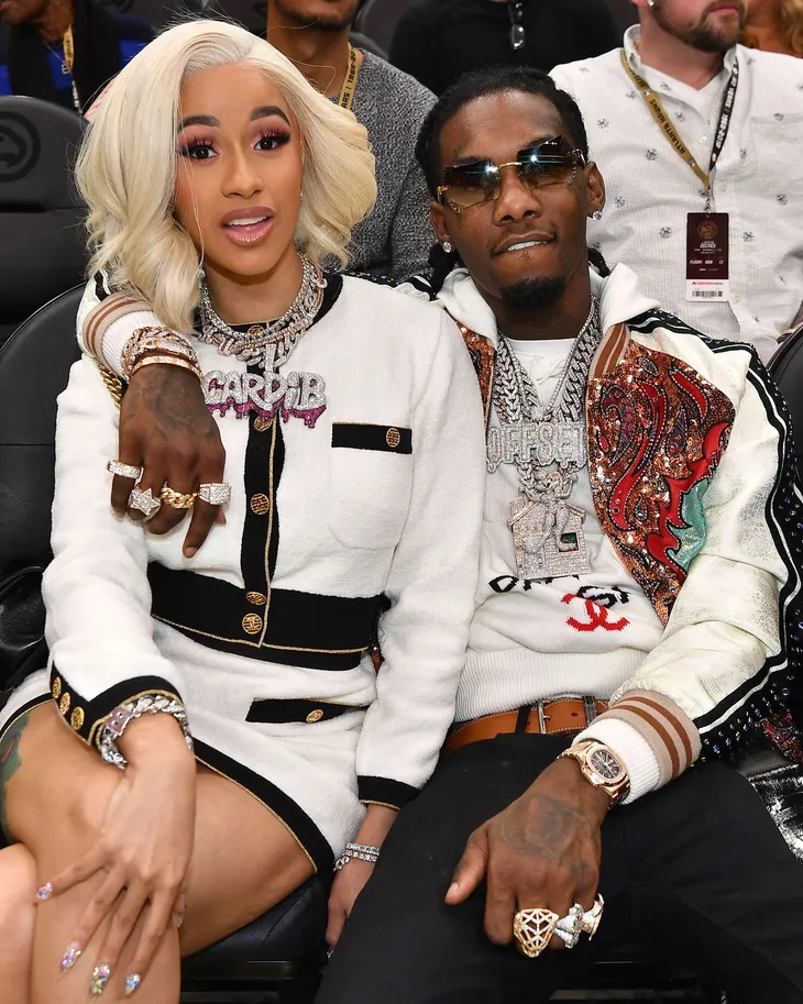 Vừa nộp đơn ly hôn, Cardi B xác nhận quay lại với chồng - Ảnh 1. Vừa nộp đơn ly hôn, Cardi B xác nhận quay lại với chồng - Ảnh 1.
