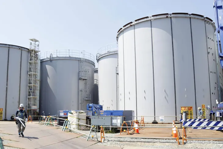 Nhật Bản sẽ xả hàng triệu tấn nước đã qua xử lý từ Fukushima ra biển - Ảnh 1. Nhật Bản sẽ xả hàng triệu tấn nước đã qua xử lý từ Fukushima ra biển - Ảnh 1.