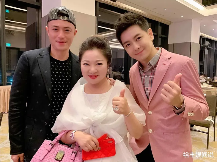 Lâm Tâm Như tiết lộ lý do chồng và tình cũ trở thành bạn thân - Ảnh 1. Lâm Tâm Như tiết lộ lý do chồng và tình cũ trở thành bạn thân - Ảnh 1.