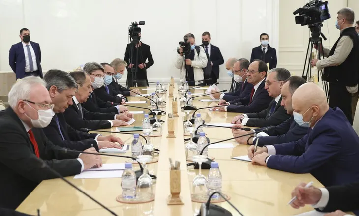 Armenia và Azerbaijan nhất trí về lệnh ngừng bắn mới - Ảnh 2. Armenia và Azerbaijan nhất trí về lệnh ngừng bắn mới - Ảnh 2.