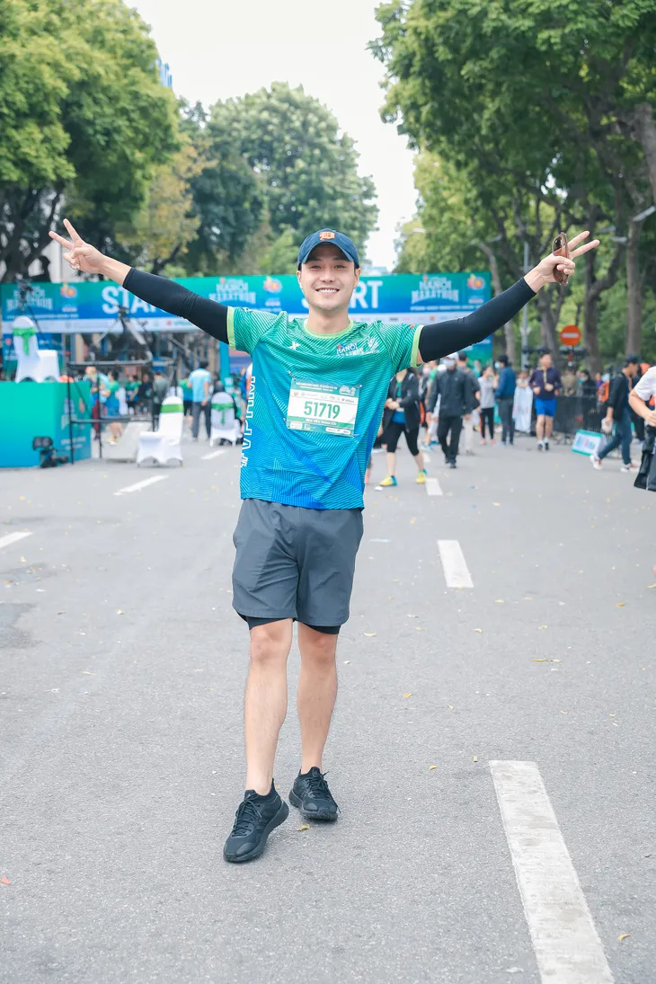 MC Mai Ngọc chạy thi cùng Xuân Nghị, Thanh Sơn - Ảnh 5. MC Mai Ngọc chạy thi cùng Xuân Nghị, Thanh Sơn - Ảnh 5.