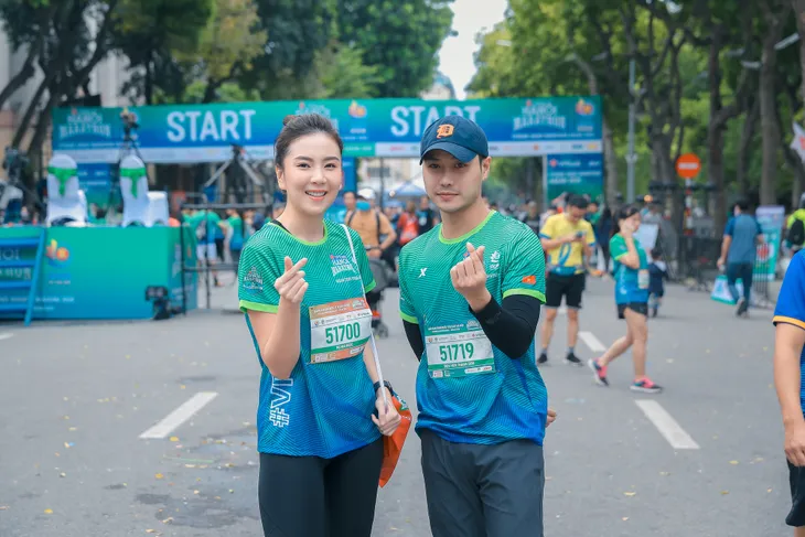 MC Mai Ngọc chạy thi cùng Xuân Nghị, Thanh Sơn - Ảnh 3. MC Mai Ngọc chạy thi cùng Xuân Nghị, Thanh Sơn - Ảnh 3.
