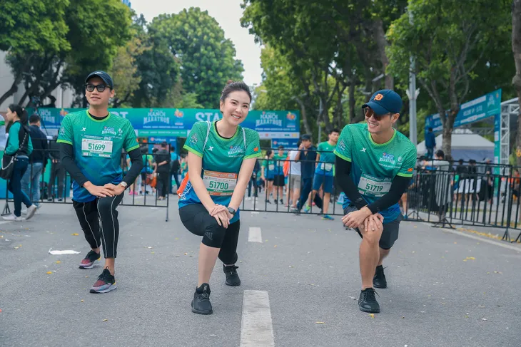 MC Mai Ngọc chạy thi cùng Xuân Nghị, Thanh Sơn - Ảnh 8. MC Mai Ngọc chạy thi cùng Xuân Nghị, Thanh Sơn - Ảnh 8.