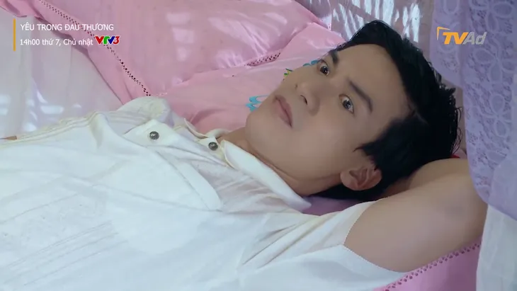 Yêu trong đau thương - Tập 24: Chí Kiên sốt sắng tìm kiếm di vật anh trai Hương Thảo để lại - Ảnh 4. Yêu trong đau thương - Tập 24: Chí Kiên sốt sắng tìm kiếm di vật anh trai Hương Thảo để lại - Ảnh 4.