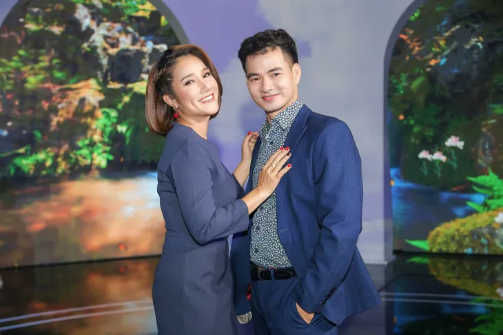 Rời King of Rap, Weeza liền tìm bạn gái nhằm tính chuyện trăm năm ở show Chân ái - Ảnh 1. Rời King of Rap, Weeza liền tìm bạn gái nhằm tính chuyện trăm năm ở show Chân ái - Ảnh 1.