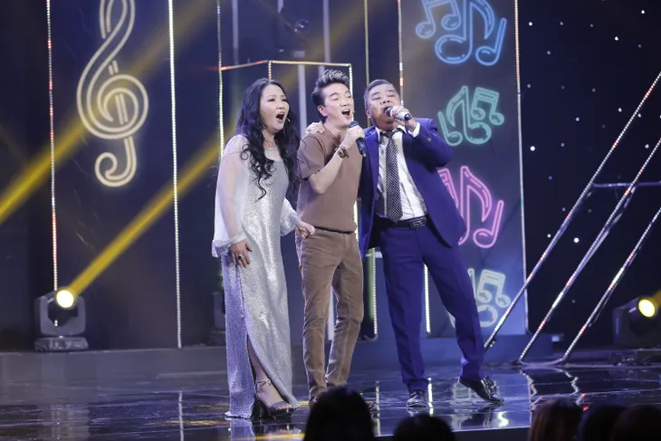 Giọng ca “kim cương đen” hát được 18 ngôn ngữ khiến ca sĩ Đàm Vĩnh Hưng bái phục - Ảnh 4. Giọng ca “kim cương đen” hát được 18 ngôn ngữ khiến ca sĩ Đàm Vĩnh Hưng bái phục - Ảnh 4.