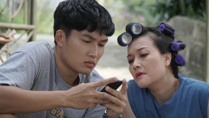 Lộ gia thế giàu có của Hồng Diễm - Quỳnh Kool trong phim mới - Ảnh 8. Lộ gia thế giàu có của Hồng Diễm - Quỳnh Kool trong phim mới - Ảnh 8.