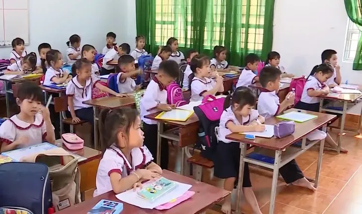 Học lớp 1 theo SGK mới: Người kêu khó, người khen phù hợp - Ảnh 2. Học lớp 1 theo SGK mới: Người kêu khó, người khen phù hợp - Ảnh 2.