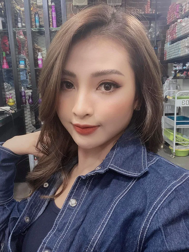 Ngắm các nữ diễn viên, MC lên đồ ngày trở lạnh - Ảnh 7. Ngắm các nữ diễn viên, MC lên đồ ngày trở lạnh - Ảnh 7.