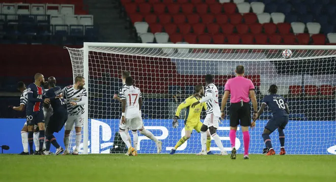 PSG 1-2 Man Utd: Chiến thắng kịch tính - Ảnh 3. PSG 1-2 Man Utd: Chiến thắng kịch tính - Ảnh 3.
