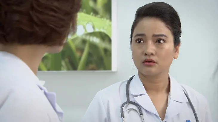 Lửa ấm - Tập 16: Thủy sững sờ khi chạm mặt tình của của chồng - Ảnh 3. Lửa ấm - Tập 16: Thủy sững sờ khi chạm mặt tình của của chồng - Ảnh 3.