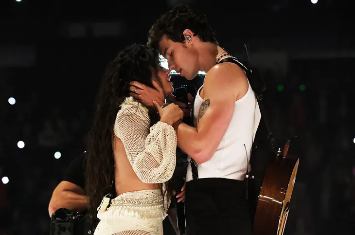 Shawn Mendes: Tất cả bài hát của tôi đều về Camila Cabello - Ảnh 1. Shawn Mendes: Tất cả bài hát của tôi đều về Camila Cabello - Ảnh 1.