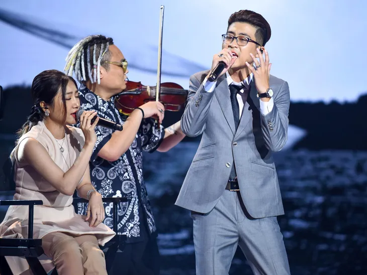 Xuất hiện tại King Of Rap, con gái Mỹ Linh giúp Tuimi đánh bại Chị Cả - Ảnh 3. Xuất hiện tại King Of Rap, con gái Mỹ Linh giúp Tuimi đánh bại Chị Cả - Ảnh 3.