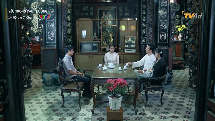 Yêu trong đau thương - Tập 26: Chồng dắt nhân tình trơ trẽn về nhà chiếm phòng ngủ, Hương Thảo làm gì? - Ảnh 4. Yêu trong đau thương - Tập 26: Chồng dắt nhân tình trơ trẽn về nhà chiếm phòng ngủ, Hương Thảo làm gì? - Ảnh 4.
