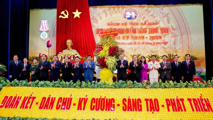 Một số địa phương khai mạc Đại hội Đảng bộ nhiệm kỳ 2020 - 2025 - Ảnh 2. Một số địa phương khai mạc Đại hội Đảng bộ nhiệm kỳ 2020 - 2025 - Ảnh 2.