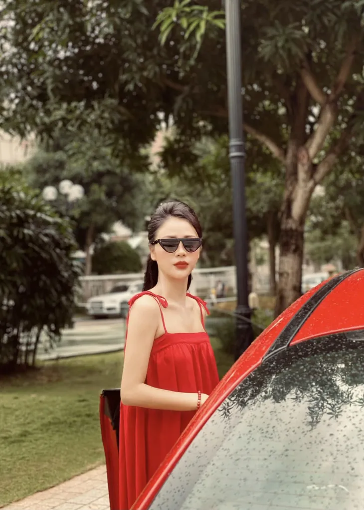 Diễn viên Lương Thu Trang: Tôi yêu phong cách bánh bèo - Ảnh 6. Diễn viên Lương Thu Trang: Tôi yêu phong cách bánh bèo - Ảnh 6.