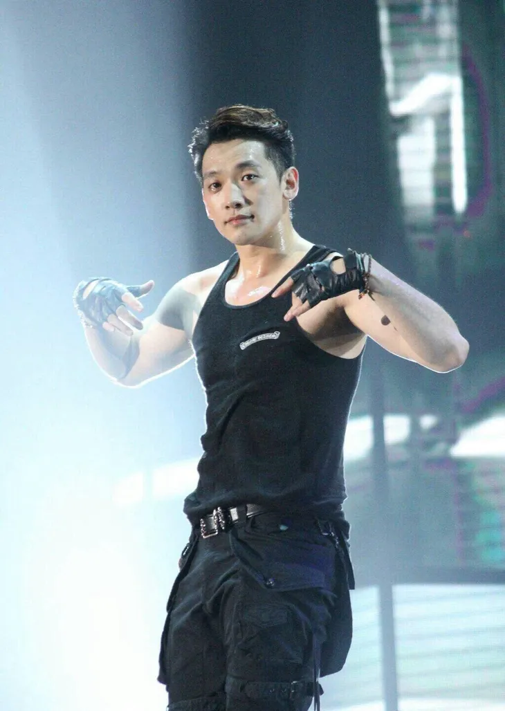 Bi Rain xác nhận thành lập nhóm nhạc 2 thành viên - Ảnh 1. Bi Rain xác nhận thành lập nhóm nhạc 2 thành viên - Ảnh 1.