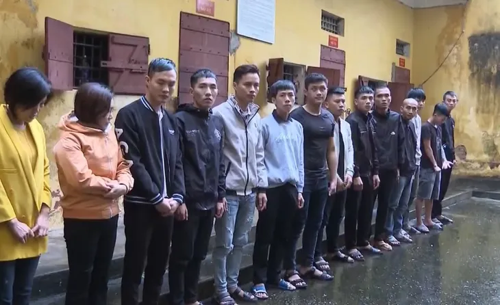 Phát hiện đường dây làm giả bằng thạc sĩ, bác sĩ - Ảnh 2. Phát hiện đường dây làm giả bằng thạc sĩ, bác sĩ - Ảnh 2.