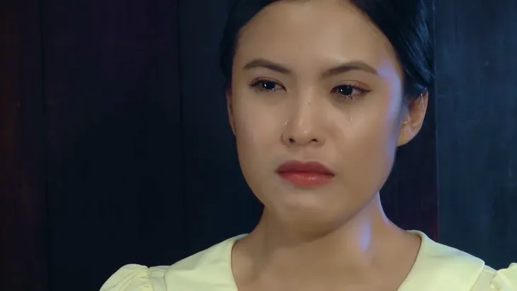 Yêu trong đau thương - Tập 20: Bị buộc nghỉ việc ở phòng trà, Lan Chi nói dối trắng trợn để bỏ bùa Chí Kiên - Ảnh 2. Yêu trong đau thương - Tập 20: Bị buộc nghỉ việc ở phòng trà, Lan Chi nói dối trắng trợn để bỏ bùa Chí Kiên - Ảnh 2.