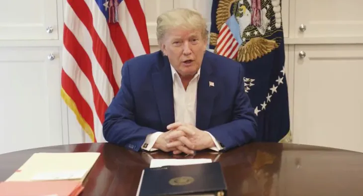 Tổng thống Mỹ Donald Trump được điều trị COVID-19 như thế nào? - Ảnh 2. Tổng thống Mỹ Donald Trump được điều trị COVID-19 như thế nào? - Ảnh 2.