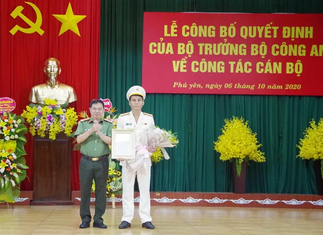 Nhân sự mới tại Bộ GD&ĐT, Hà Nội, Phú Yên, Hòa Bình - Ảnh 2. Nhân sự mới tại Bộ GD&ĐT, Hà Nội, Phú Yên, Hòa Bình - Ảnh 2.
