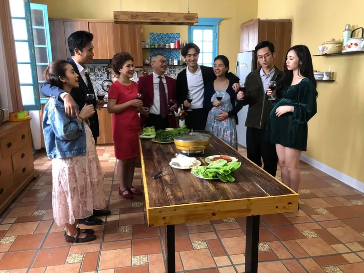 Ông bố của phim truyền hình Việt gây bất ngờ về quan điểm dạy con - Ảnh 5. Ông bố của phim truyền hình Việt gây bất ngờ về quan điểm dạy con - Ảnh 5.