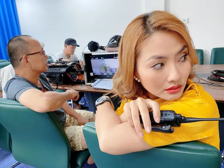 Hậu trường không ngờ của bộ ba hận nhau nhất phim Trói buộc yêu thương - Ảnh 4. Hậu trường không ngờ của bộ ba hận nhau nhất phim Trói buộc yêu thương - Ảnh 4.